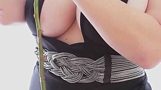 Glass Toys For Sara Jay She Takes It Deeply Inside Her Cunt, Orgasm Tight Wet Pussy!