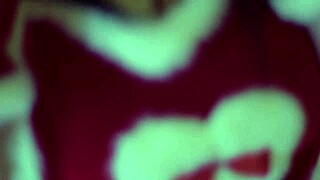 NAUGHTY WENCH PEGGING HER MAN AND GETS CUMSHOT