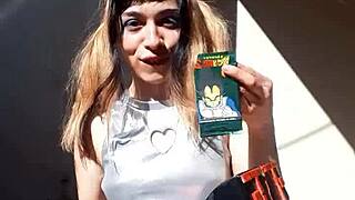 Bonneyuwu Shows Body in Cosplay Cards