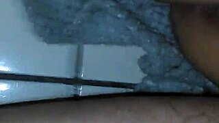 Foot job pies leche puta