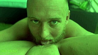 She films her blue-eyed guy licking her to orgasm