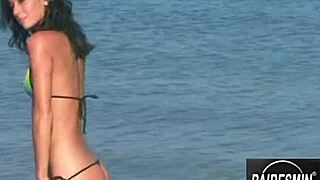 jessica’s hot bikini dance at beach got me all worked up, ya know?