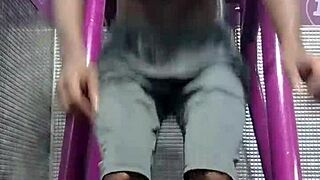 Machine solo in gym with mature roommate daddy dorm amateurs sexy cute fitness?