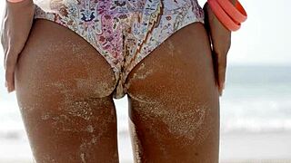 Beach Hottie In Bikini Teases With Sexy Ass
