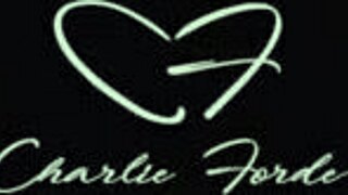 does natural pawg charlie forde ride that cock?