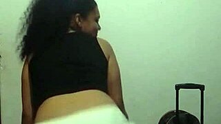 arlette dances and shows off her peruvian black ass