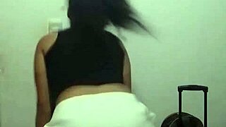 arlette dances and shows off her peruvian black ass