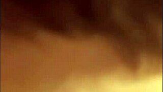 Does Luna get a facial after the blowjob?