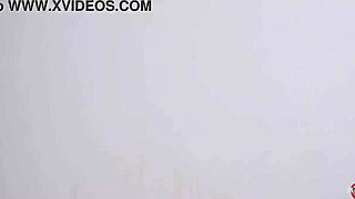 Magere latina tiener 18+ deepthroats en krijgt facial cumshot