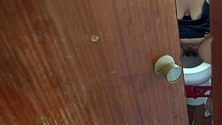 Real Stepmom Reveals Her Mature Hairy Pussy to Horny Stepson