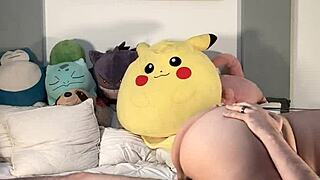 latino couple flashes and orgasms outdoors