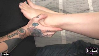 nasty sinn sage gets her feet licked before footjob