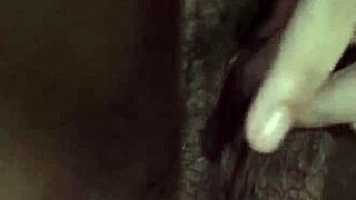 i love rubbing my virgin pussy alone