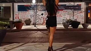 Hot Female Muscle Babe FBB 31 Showcases Erotic Body