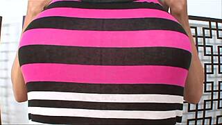 Yoga Milf Mature Lesbian Cougar Licking Pussy