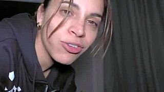 Milf gets assfucked in car during quickie outdoor.