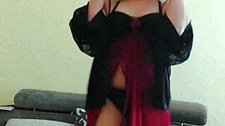 i watch the arab shemale dance