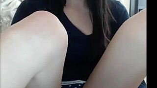 Kinky shemale fingers her tight ass on live cam show