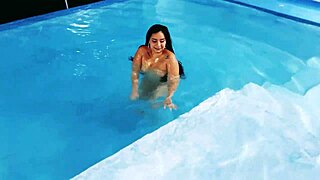 Kittydj shows off her sensual reverse moves as a young colombian latina teen