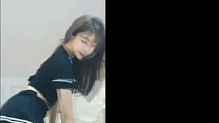 i watch chi danny dancing on webcam