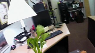 Sexy Harlot Does Not Shy Away from Having Sex in Shop