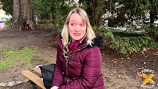 kelly talentueuse coquine recherche une baise passionnée avec un milf européen blonde aux gros seins sexy et amateurs