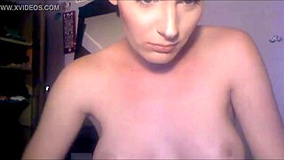 Stunning shemale with short hair! Wow, what a webcam delight