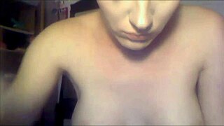 Stunning shemale with short hair! Wow, what a webcam delight