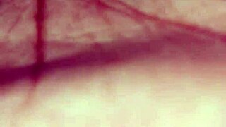 En-chan reveals wild three-finger technique in steamy session