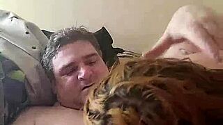 Kandy Kane is such a hot bbw housewife with big tits 😍