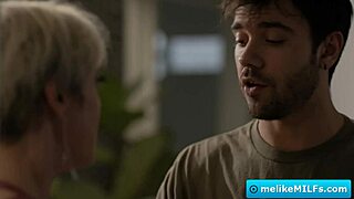 omg, stepmom dee williams loves clit fingering! nade nasty gets her wild 😍