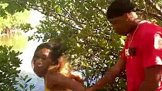 Quickie at the Beach With Milf's Deepthroat Action