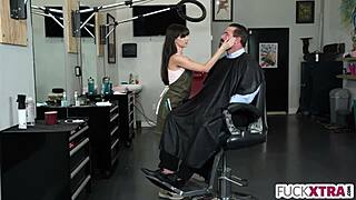 Small Babe Provides Deluxe Package With Deepthroat