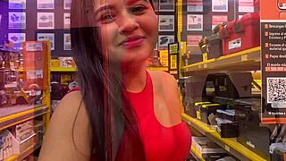 Divorced porn actress finds warehouse worker for hot fuck