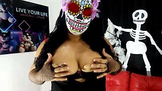 La Catrina Fucks Her Wet Pussy With Dildo Until Squirting Orgasms!