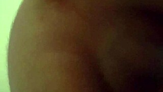 i play with the lady's sex toys