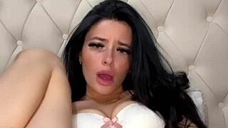 i am a teen american exchange student masturbating solo on webcam