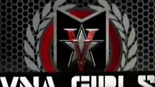 sara jay's finger fucking on all fours 😍