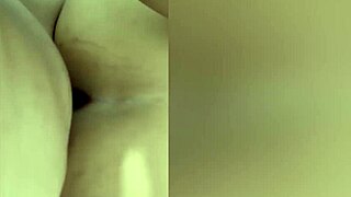 mi cuñada me provoca dejando la puerta abierta mientras se cambia me animo a entrar y me recibe como toda una putita