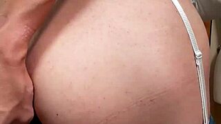 Asian girl hangs anal plugs and walks, then changes to lolita gym clothes?