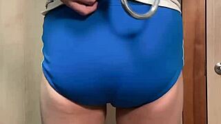 Asian girl hangs anal plugs and walks, then changes to lolita gym clothes?