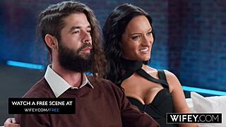 Alyx Urie Feels Crazy Passion For Hubby