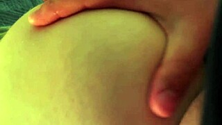 entra mi padrastro en la habitacion para grabarme y subir el video a xvideos