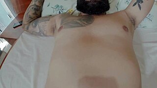 metendo a rola no bucetão quente da morena 😈