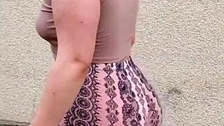 The prostitute with the hot ass tells her story