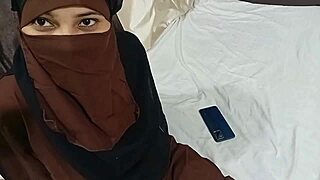 Hot Muslim Sister-In-Law Lifts Hijab For Stepbrother Sex On Bed