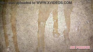 Deixei O Rabo E A Pussy Cremosa De Fora Para O Meu Inquilino Pagar A Renda!