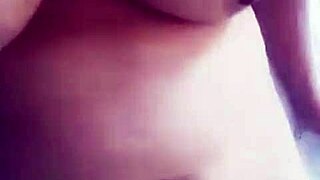 Aurora Estelar Flashes Pussy for Hunter