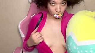 hot school girl ready to make a older daddy cum 😈