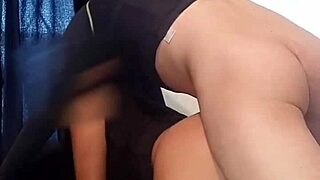 follando sin condon termina en culo con semen